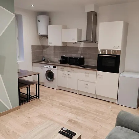40 M2 *